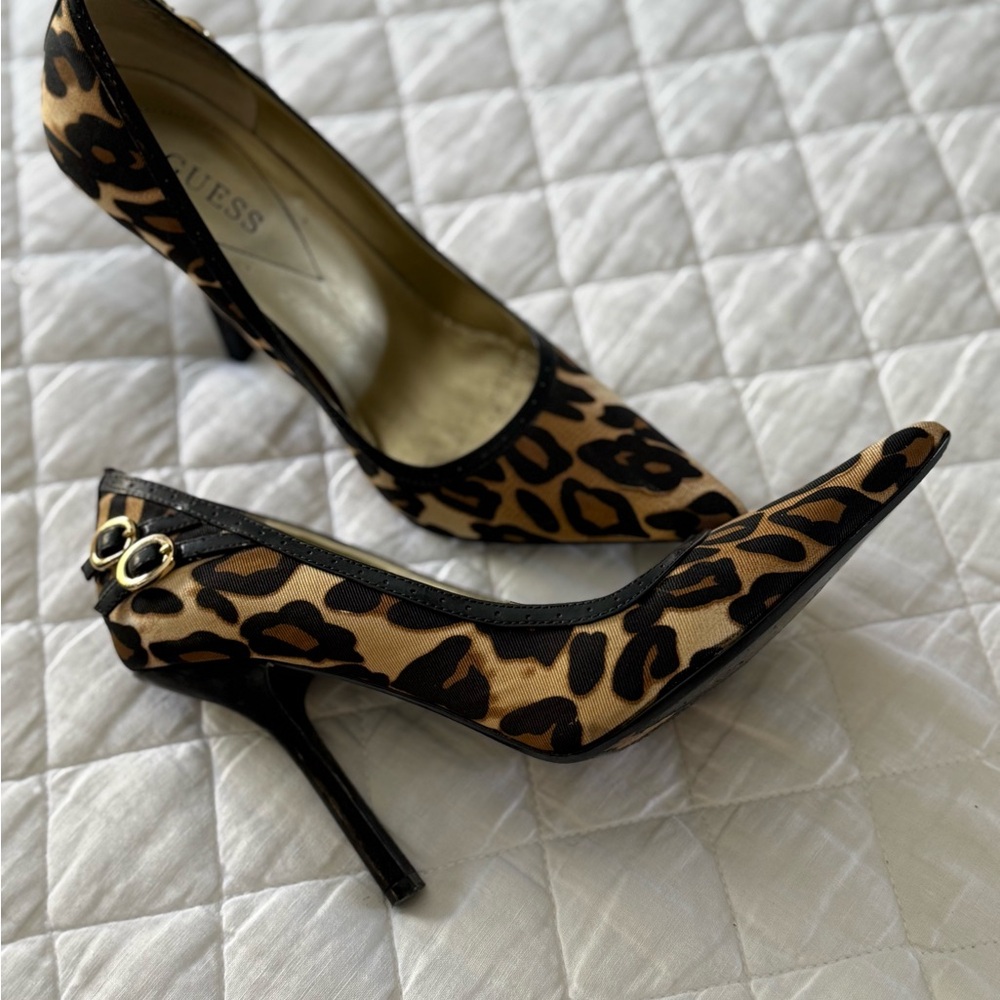 Guess Leopard Print Pumps size 8